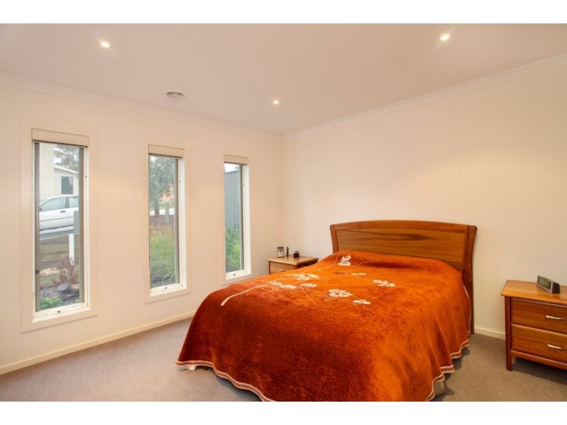 1 Claremont Terrace, Strathdale VIC 3550