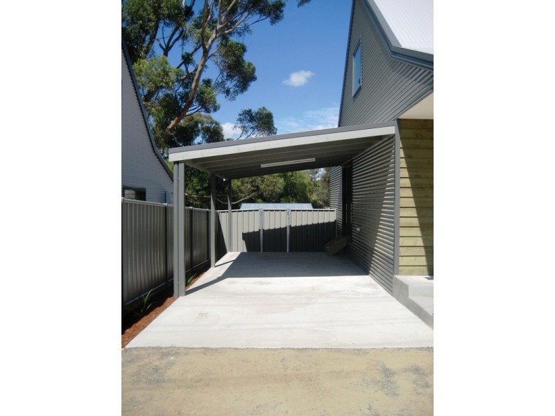 1/4 Bailey Street, California Gully VIC 3556