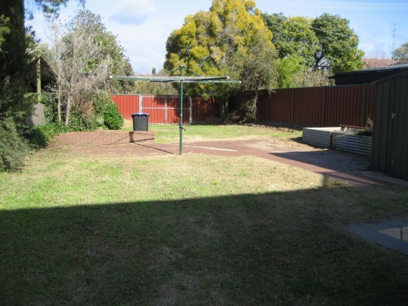 4 Yandong Street, White Hills VIC 3550