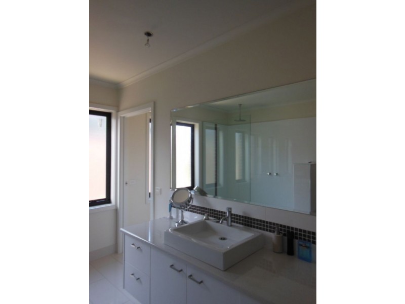 2/10 Neale Street, Bendigo VIC 3550