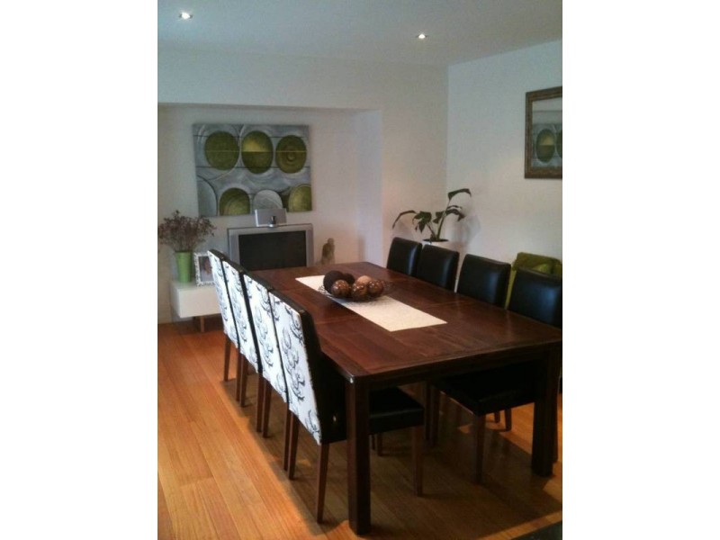 2/26 Towers Street, Flora Hill VIC 3550