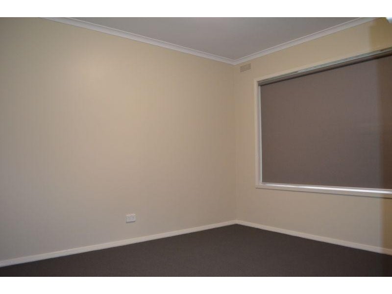 2/3 Park Street, Strathdale VIC 3550