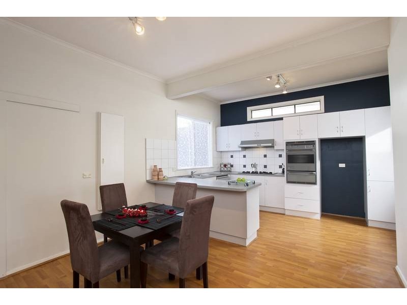 9 Malcolm Street, Quarry Hill VIC 3550