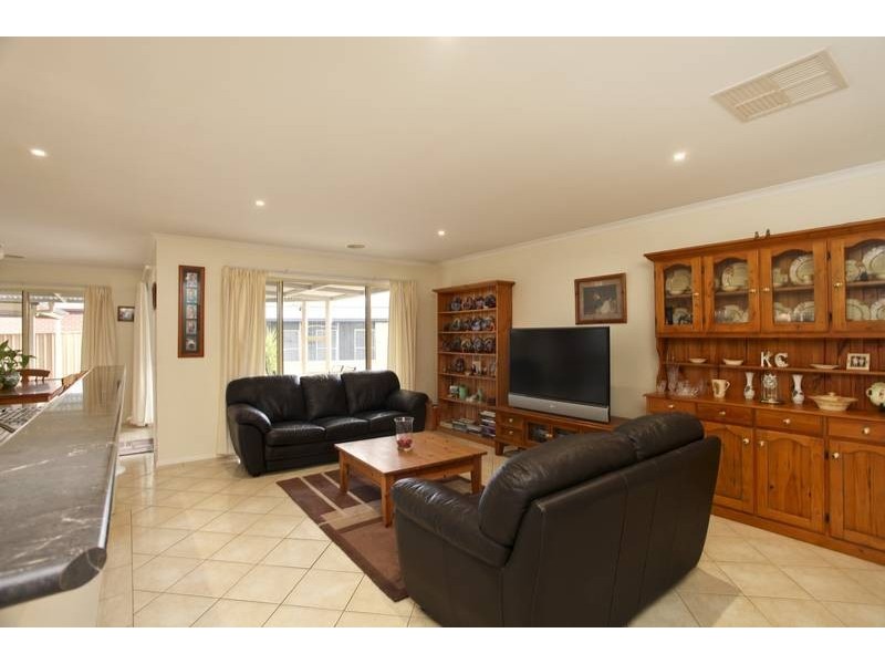 10 Bassett Drive, Strathfieldsaye VIC 3551