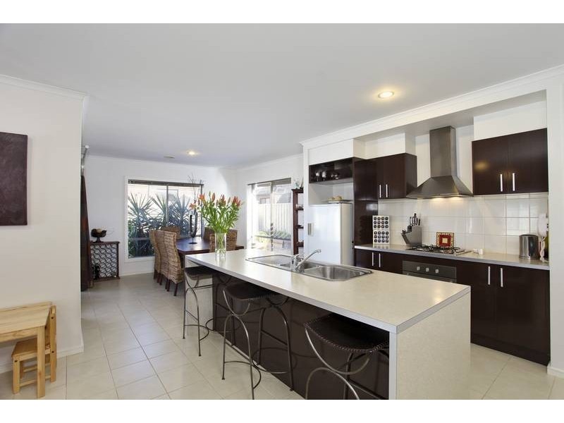 27 Greenview Circuit, Epsom VIC 3551