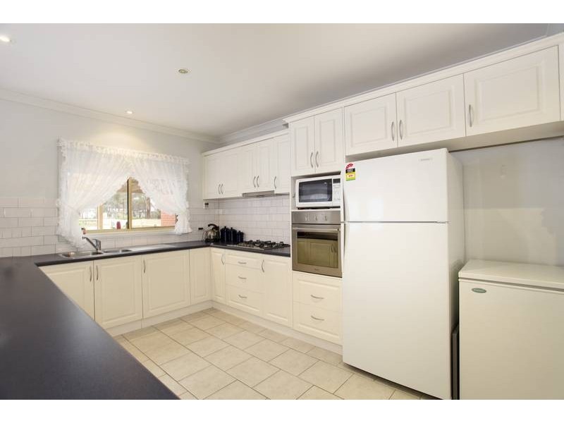 72 Monsants Road, Maiden Gully VIC 3551