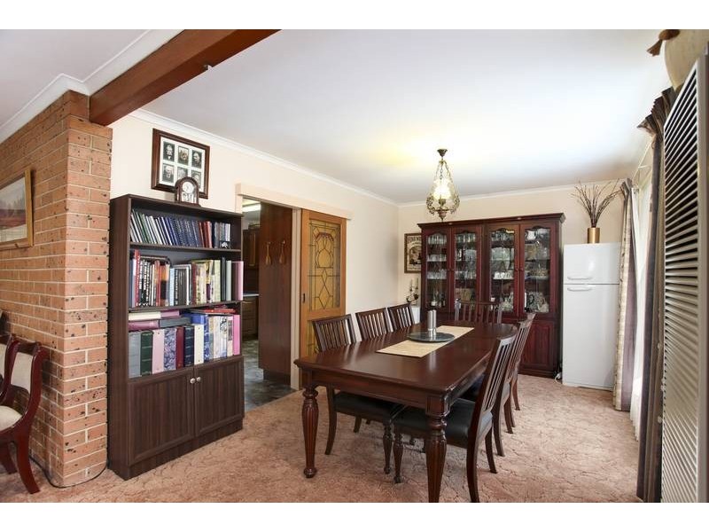 13 Glencoe Street, Kennington VIC 3550