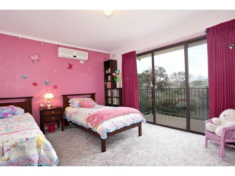 13 Glencoe Street, Kennington VIC 3550