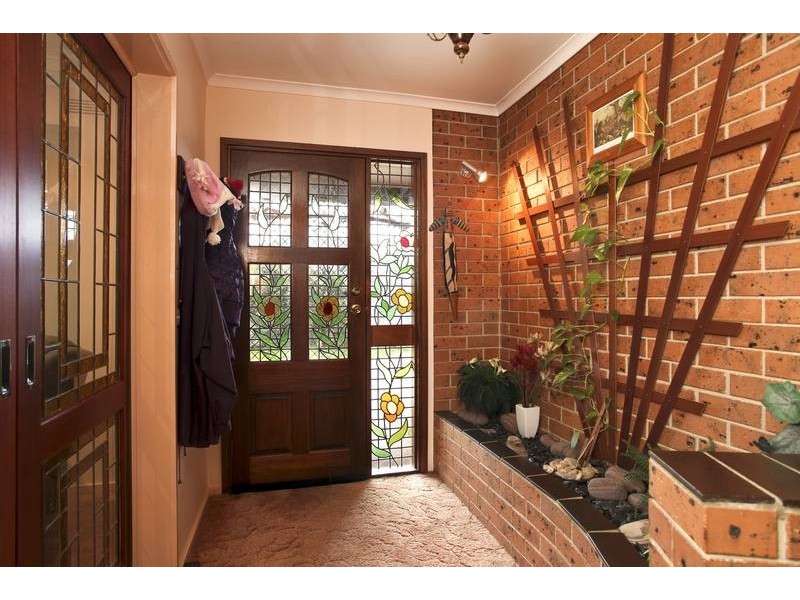 13 Glencoe Street, Kennington VIC 3550