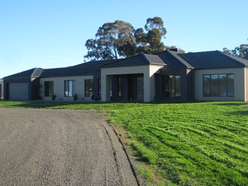 1 Datson Place, Junortoun VIC 3551