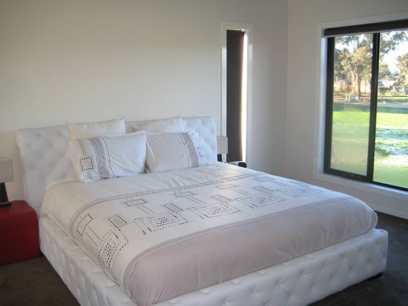 1 Datson Place, Junortoun VIC 3551