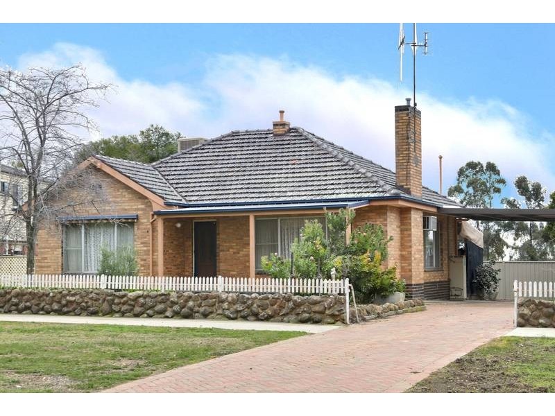 81 Buckland Street, Epsom VIC 3551