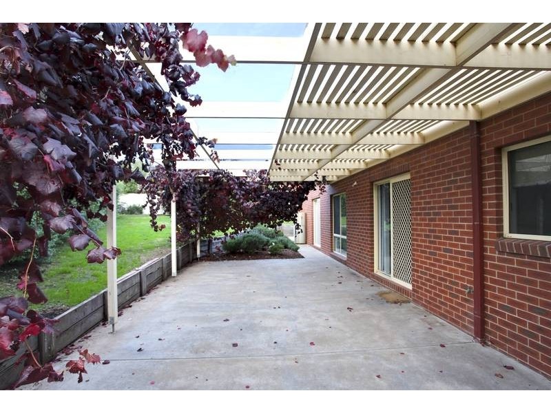 1 Adelle Court, Strathdale VIC 3550