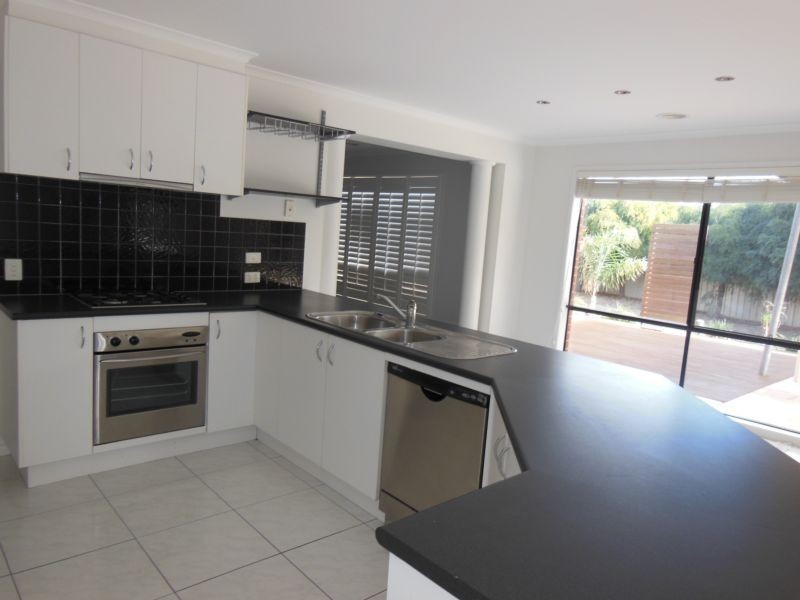 36 Saxby Drive, Strathfieldsaye VIC 3551