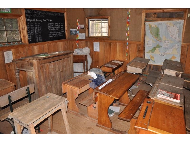 8 Allans Road, Maldon VIC 3463