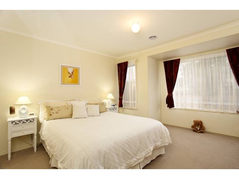 21 Cooba Drive, Epsom VIC 3551
