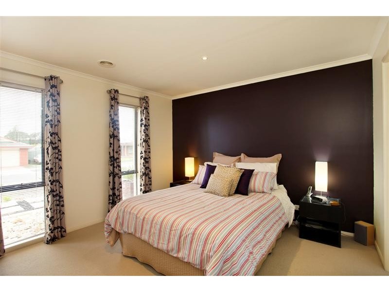 15 Lewana Way, Strathfieldsaye VIC 3551