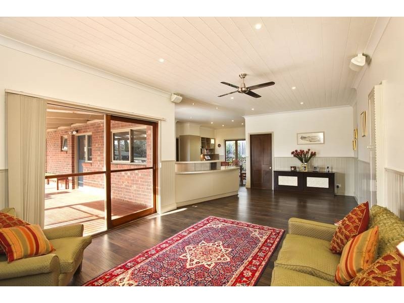 6 Hillary Court, Strathdale VIC 3550