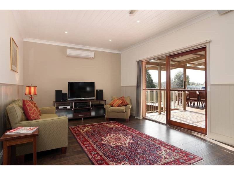 6 Hillary Court, Strathdale VIC 3550