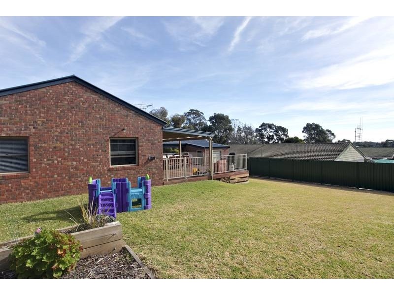 6 Hillary Court, Strathdale VIC 3550