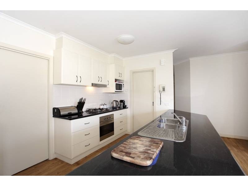 6 Hasker Drive, Kangaroo Flat VIC 3555