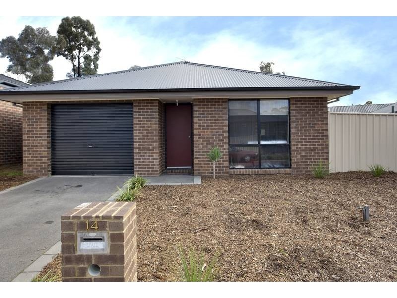 14 Sheard Street, California Gully VIC 3556