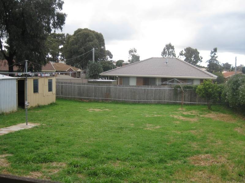 38 Wesley Street, Kangaroo Flat VIC 3555