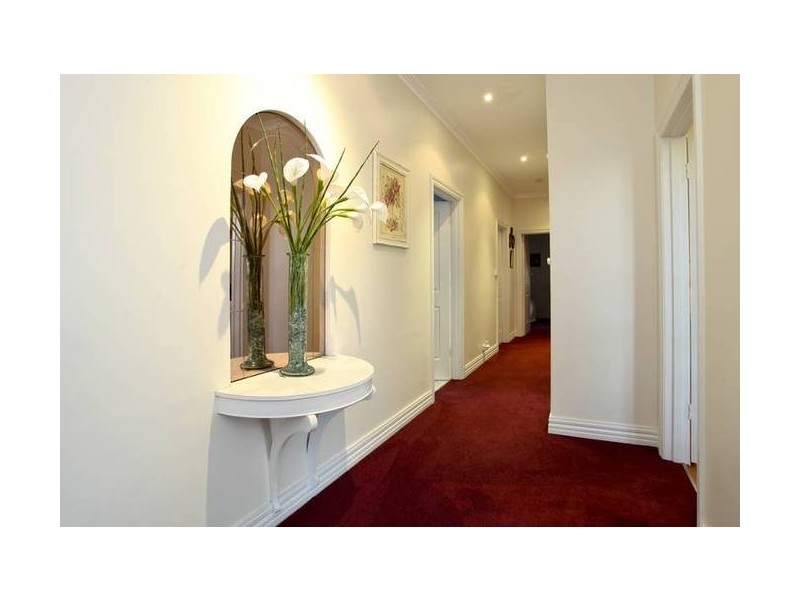 16 Eaglehawk Road, Bendigo VIC 3550