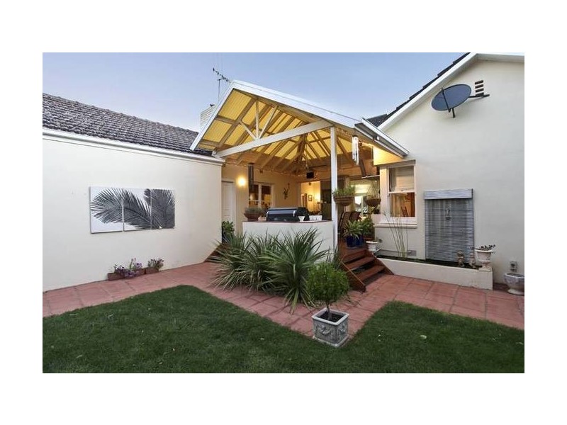 16 Eaglehawk Road, Bendigo VIC 3550