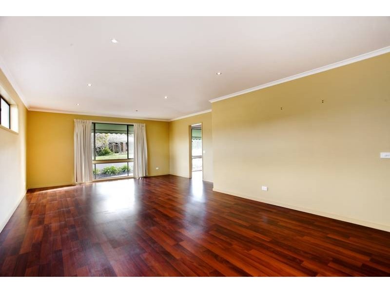 7 Earls Court, Golden Square VIC 3555