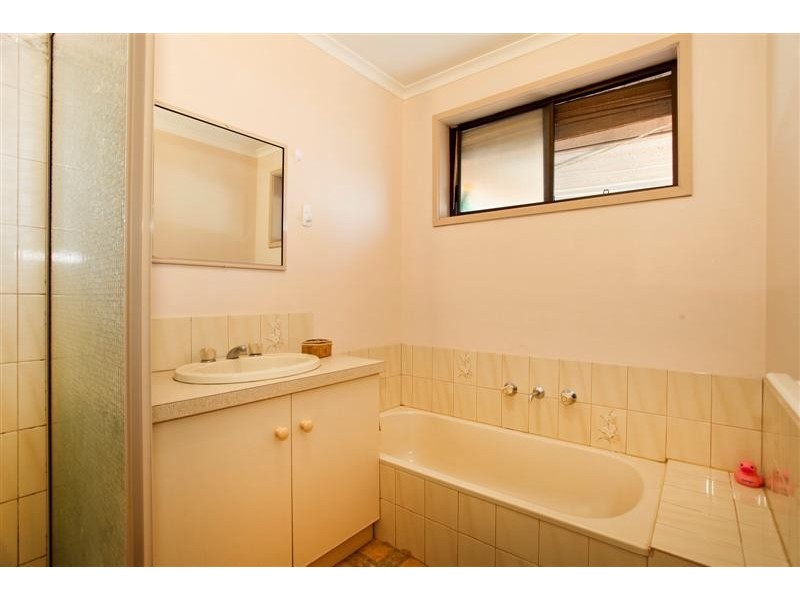 10/18 Hoy Street, North Bendigo VIC 3550