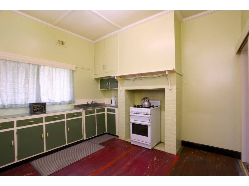 19 Station Street, Kangaroo Flat VIC 3555