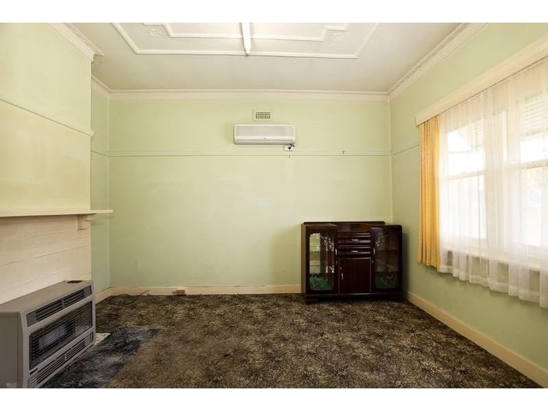 19 Station Street, Kangaroo Flat VIC 3555