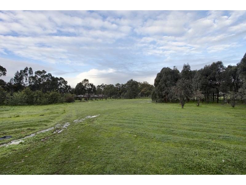 75 Fadersons Lane, Mandurang VIC 3551