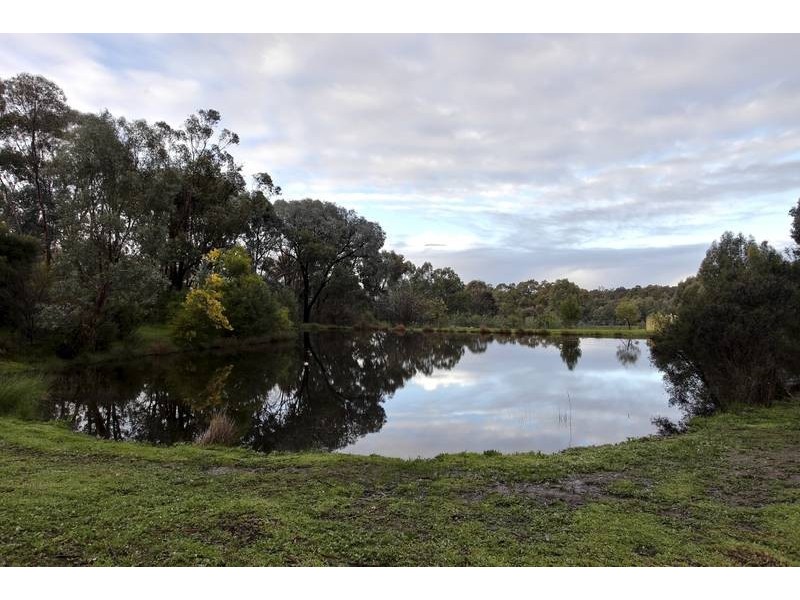 75 Fadersons Lane, Mandurang VIC 3551