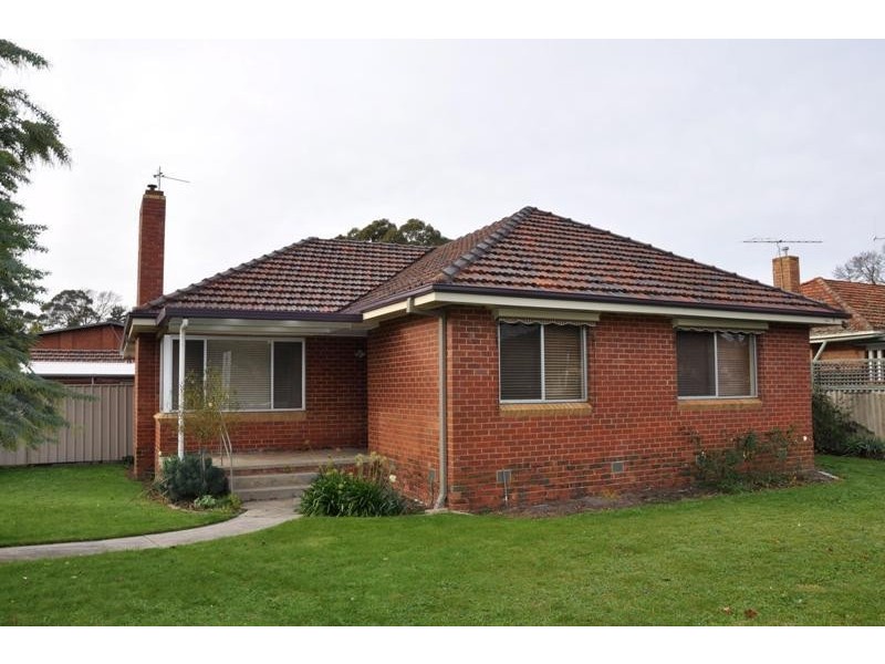 197 High Street, Kangaroo Flat VIC 3555