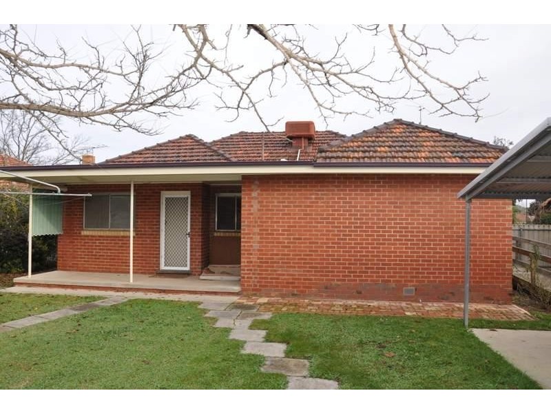 197 High Street, Kangaroo Flat VIC 3555