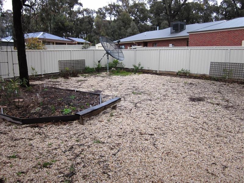2 Moonah Court, Eaglehawk VIC 3556