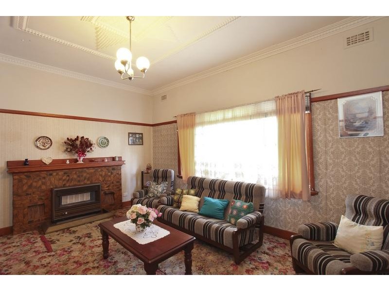53 Simpsons Road, Eaglehawk VIC 3556