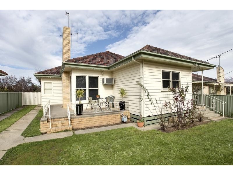 9 Bosquet Street, White Hills VIC 3550