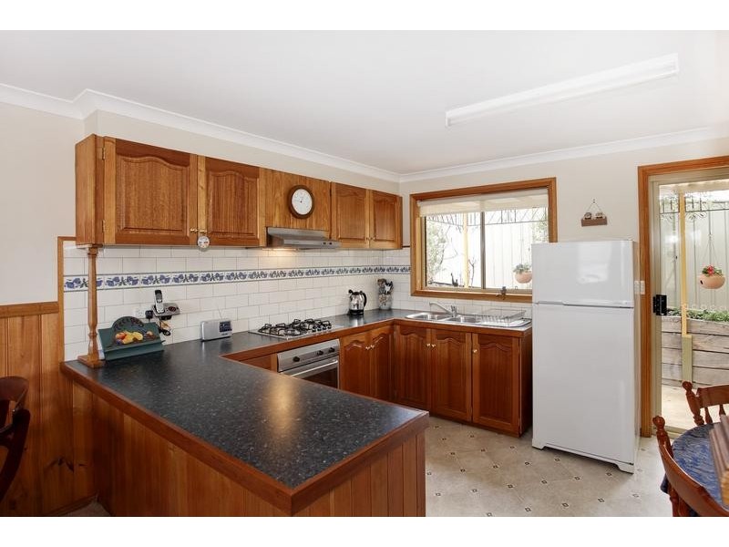 2/8 Aitken Street, Kangaroo Flat VIC 3555