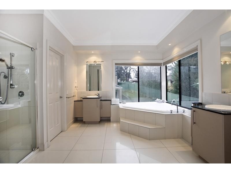 3 Federation Terrace, Kennington VIC 3550