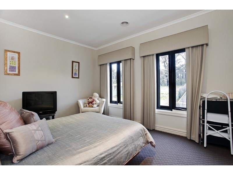 3 Federation Terrace, Kennington VIC 3550