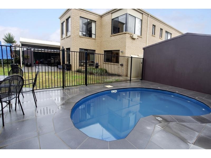 3 Federation Terrace, Kennington VIC 3550