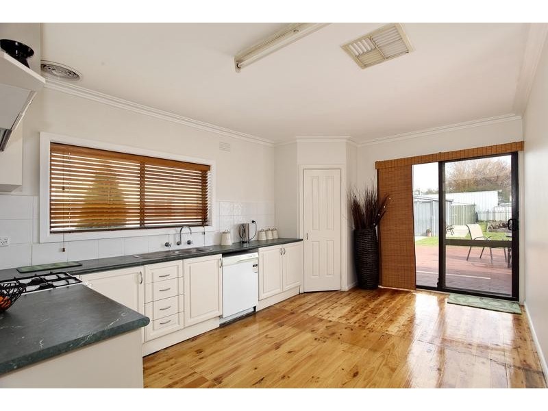 7 May Street, Kangaroo Flat VIC 3555