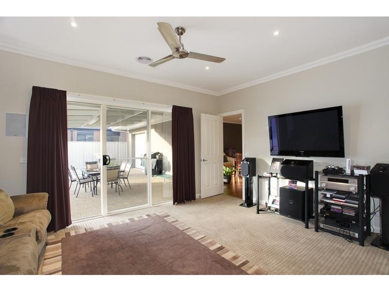 3 Hanover Place, Strathfieldsaye VIC 3551