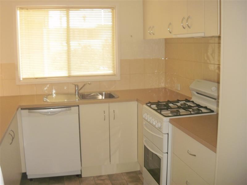 1/69 Symonds Street, Golden Square VIC 3555