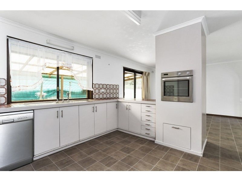 43 James Street, Strathdale VIC 3550