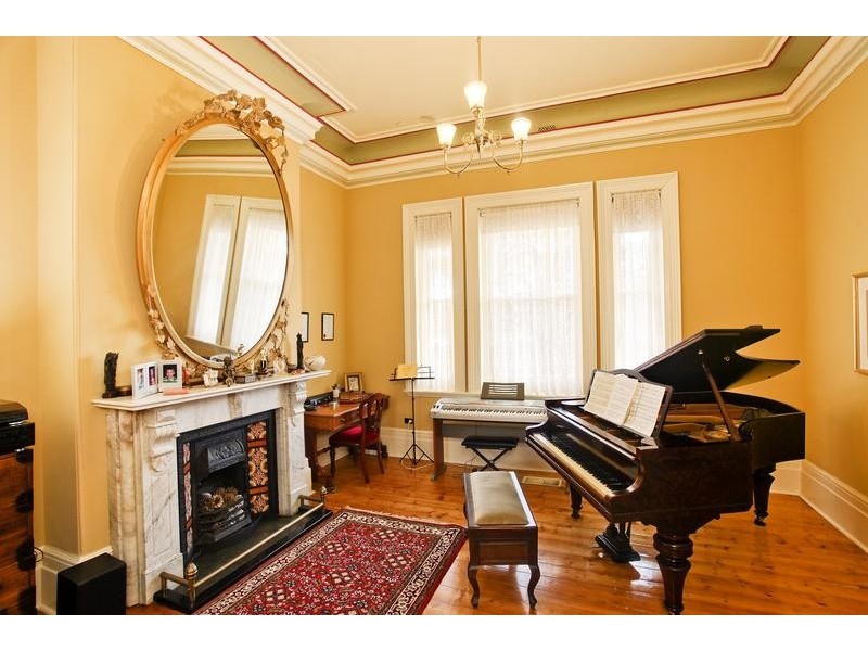 94 Barkly Terrace West, Bendigo VIC 3550