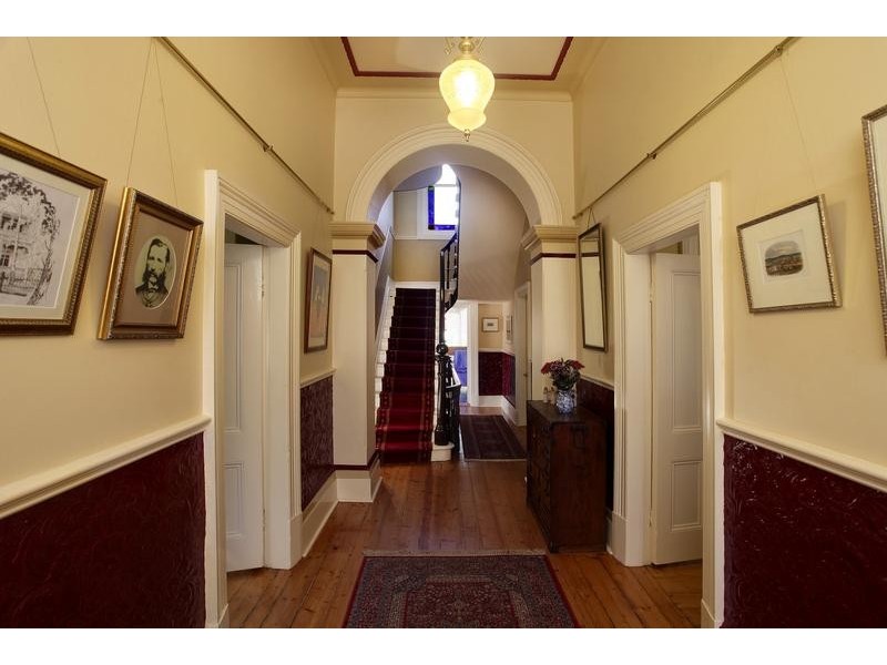 94 Barkly Terrace West, Bendigo VIC 3550